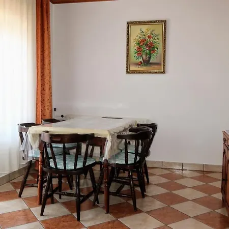 Apartment- 62 דירה זלקרוס